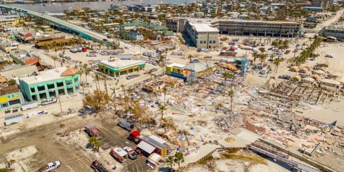 Massive destruction on Fort Myers Beach aftermath Hurricane Ian Solaris's MITT Wifi Towers: A Solution for Rapid, Reliable Internet Anywhere